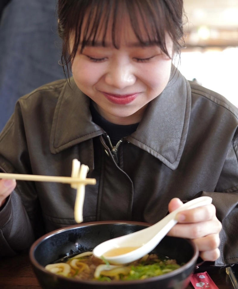 「はなが病気を教えてくれた」, 娘が4歳になった誕生日から母はみそ汁の作り方を, 5歳の娘が作ったみそ汁が落ち込む父を救った, 社会人1年生の今「みそ汁作り講座」をライフワークに