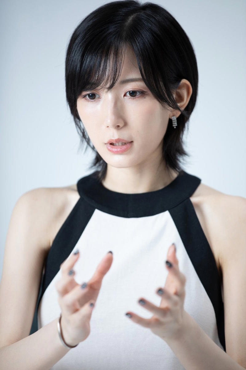 ■人生のレールから外れたように, ■何を頑張ればいいのか, ■何もない自分を隠さなきゃ, ■うまくできなかったら失望される, ■自分の形を感じたくなかった, ■母とも話さなかった, ■絵を描くことが日記がわり, ■「この絵を人前にだしたらどうなるんだろう」