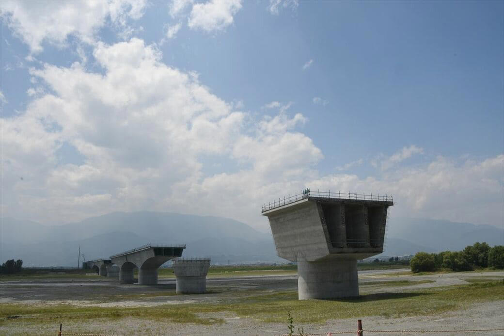 山梨県内で進む「橋の建設」, 予定より1年延びた完成時期, 静岡工区も着工に向けた動き, 県との対話「完了」へ大きく進展, JR東海は率先して情報開示を