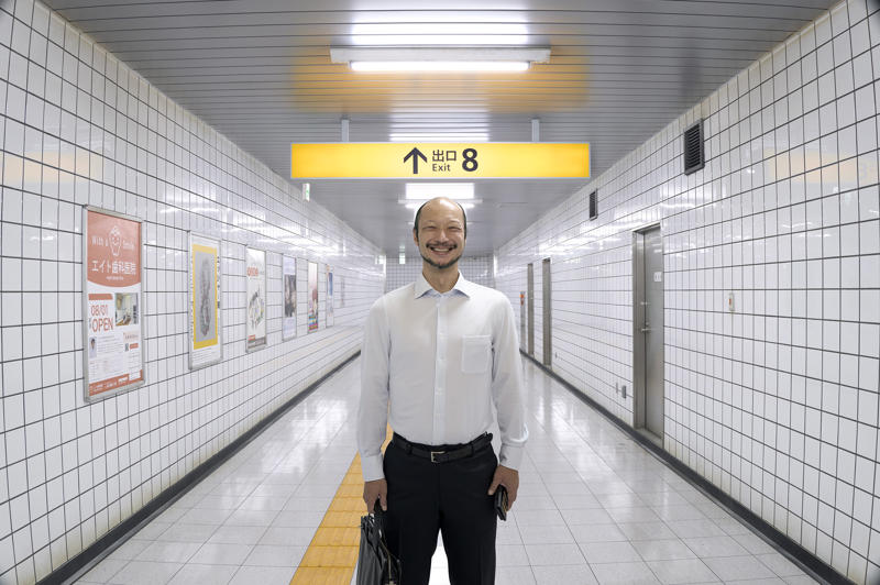 【冒頭の長回しの演出で引き込まれる！】, 【迷う男と観客が謎解きをするスリル】, 【映画オリジナル描写が秀逸】, 【冴えない男ニノ、最高！】