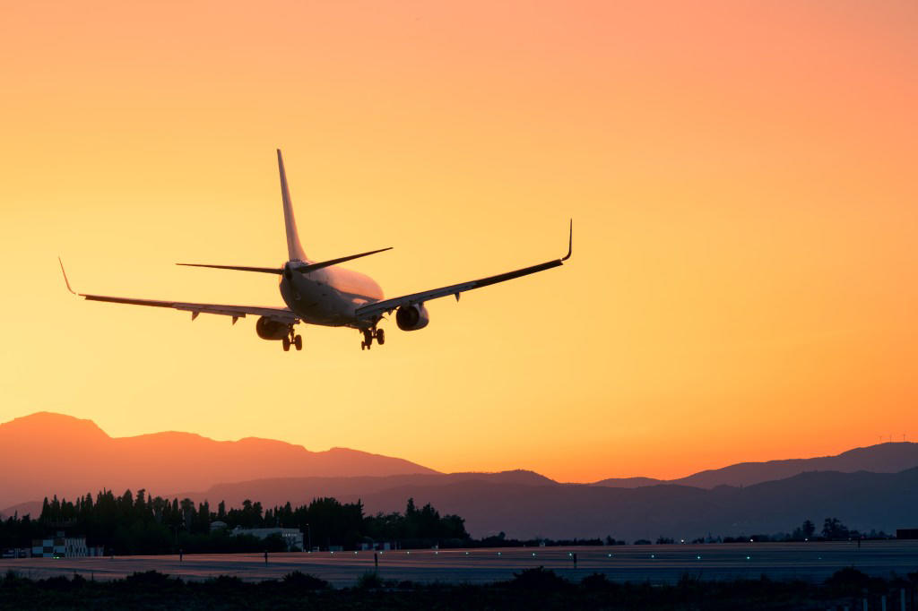 Flight attendant shares health warning for plane passengers who sit in the window seat