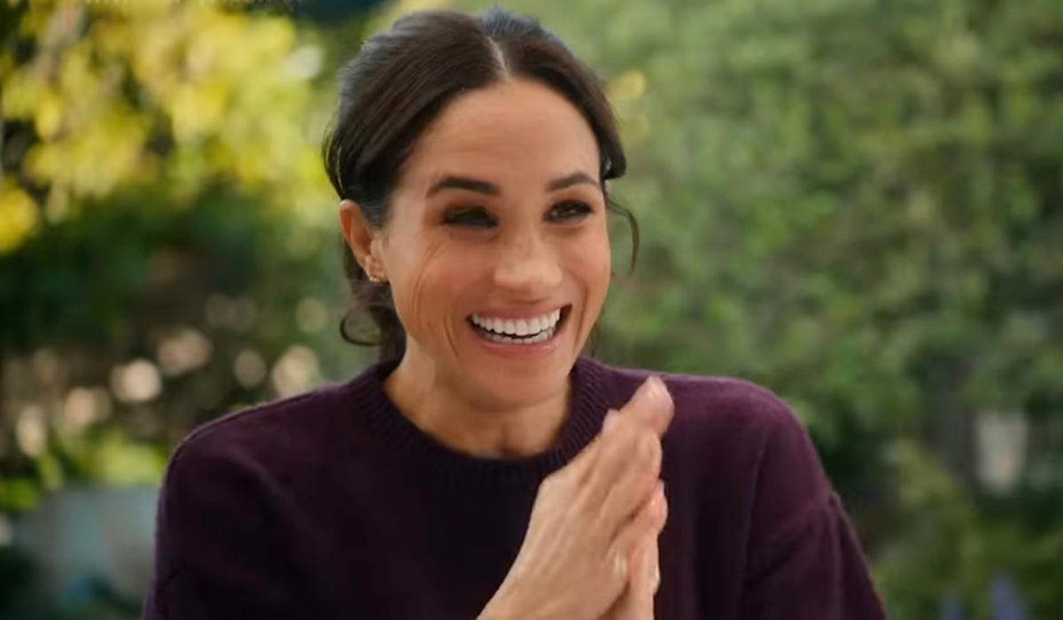 STRONG ENGLISH UNDERTONES WHAT MEGHAN MISSES MOST, LEADING A VASTLY DIFFERENT LIFE, DOES MEGHAN LONG FOR UK LFIE?, PRESSING PAUSE ON THE IDEA, STRONG ENGLISH UNDERTONES, MAGIC FM WINS MEGHAN'S HEART, MEGHAN'S FAVOURITE DRIVNIG STATION, 'ZEBRA' INSTEAD OF 'ZEEBRA', DUCHESS' SIGNATURE ROAST CHICKEN, WEEKLY FAMILY FAVOURITE, WELCOMING BRITISH TRADITIONS, MEGHAN AND HARRY'S 'DUVET DAY', CELEBRATING MOTHER'S DAY... UK STYLE, HINTING AT MISSING BRITAIN