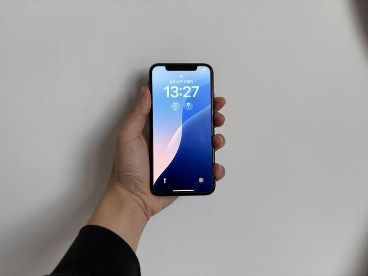 「それiPhone XSで十分じゃん…」で6年経過, 「バッテリー交換」でめっちゃ延命できた, でも、熱くなりすぎる。持てなくなってきた…, このへんが潮時かな…