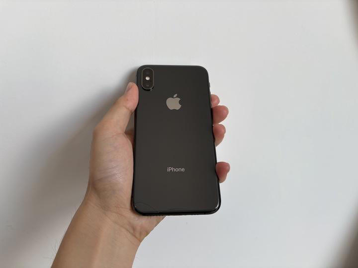 「それiPhone XSで十分じゃん…」で6年経過, 「バッテリー交換」でめっちゃ延命できた, でも、熱くなりすぎる。持てなくなってきた…, このへんが潮時かな…