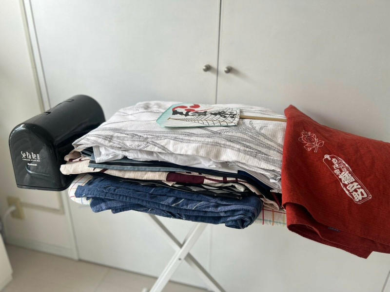 気分が上がったり下がったり、グレーヘア移行中の正直な気持ち, よく見えるメガネで見て愕然！白髪のリアル, 2000円のつけ毛が大好評。「ぼやけた髪色」に遊び心をプラス, 老化は受け入れるよりも慣れ！地毛を生かした役にも挑戦, 猛暑の夏、浴衣が大活躍。洋服よりも心地よい, 手ぬぐいも大活躍。日本古来の日常品を見直す