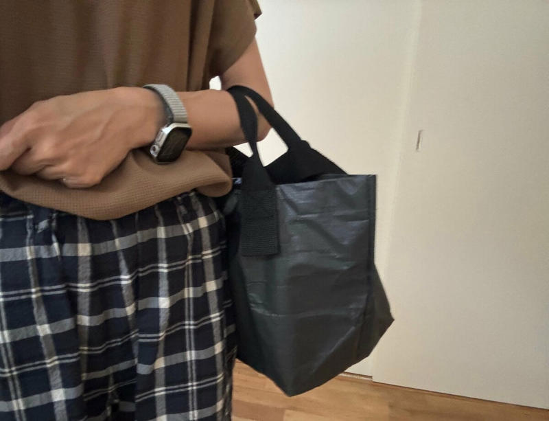 1：リュックから肩がけバッグへ！背中が溶けそうな暑さ対策, 2：サングラスは「ある」と「ない」で疲労感が全然違う！, 3：“冷タオル”は軽くてかさばらない！夏の救世主アイテム, 4：飲み物はペットボトル＋凍らせたゼリー飲料が今の正解！, 5：着替えはいらなかった！汗はどうせ止まりません