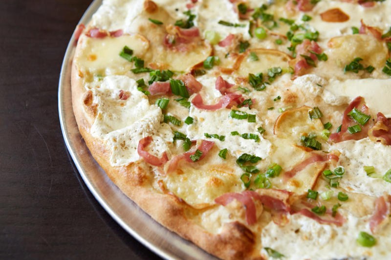Where is the best slice of pizza in Florida?, Where is Steve's pizza located?, How much is a slice at Steve's Pizza?, What other food do they sell?, What other Italian, pizza restaurants in the United States won?