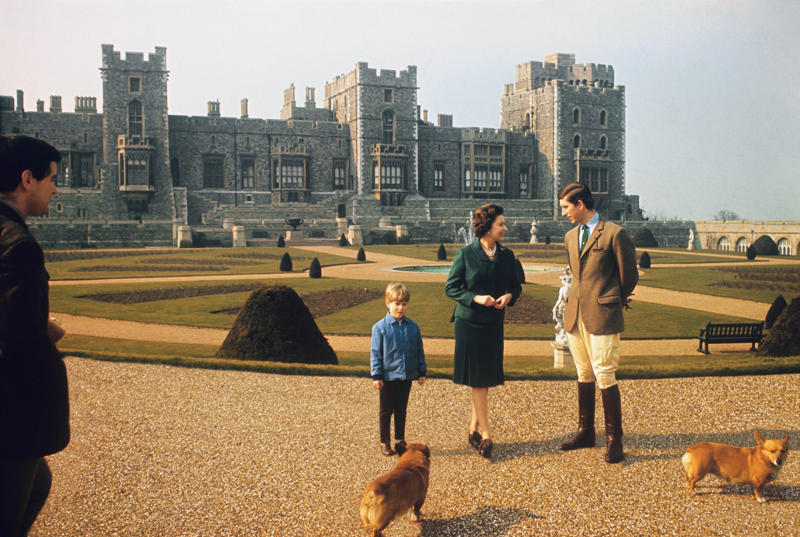 17 Bruton Street, White Lodge, 145 Piccadilly, The Royal Lodge, Y Bwthyn Bach, Birkhall, Buckingham Palace, Clarence House, Villa Guardamangia, Windlesham Moor, Sandringham, Windsor Castle, Hillsborough Castle, Palace of Holyroodhouse, Balmoral Castle