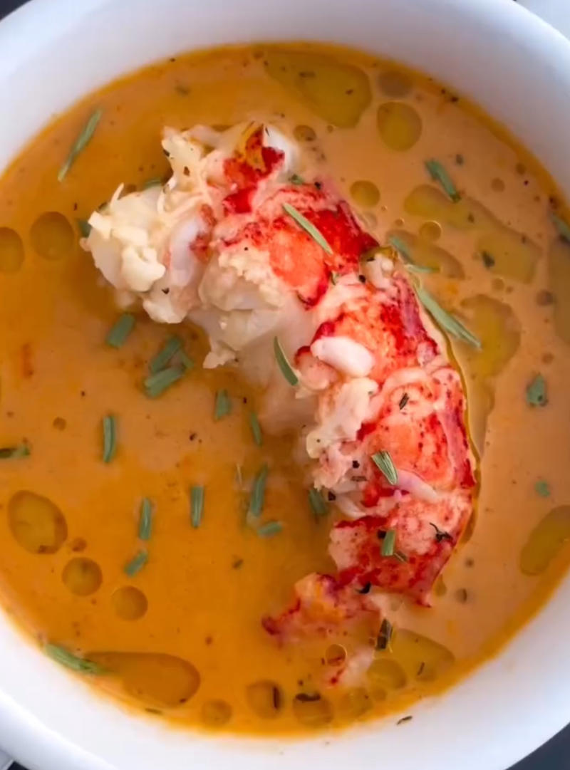 Rich Lobster Bisque Garlic Butter Lobster Tail, Crispy Crab Cakes, Rich Lobster Bisque, Crunchy Coconut Shrimp, Crab Alfredo Pasta, Lobster Mac & Cheese, Spicy Cajun Salmon, Creamy Clam Chowder, Firecracker Shrimp, Honey-Glazed Salmon, Garlic Butter Mussels, Red Lobster-Style Fried Shrimp, Lobster-Stuffed Mushrooms, Lemon Butter Shrimp Skewers, Crab and Corn Chowder, Seafood Alfredo Pizza, Baked Lobster Mac & Cheese Cups, Red Lobster Copycat Clam Strips