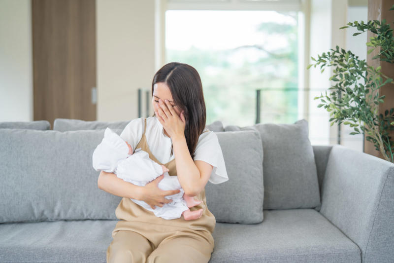 一度は悩みがちな「私って、子育てに向いていないかも…」, 『子育てに向いていない人』の特徴5選, 1.子どもより自分の欲求を優先しがち, 3.ストレスに対する耐性が低い, 4.スタミナ（体力）がない, 5.感情コントロールが苦手, 子育てとうまく向き合うための改善方法は？, 子育てに正解なし！子どもと向き合いながら最適解を見つけて