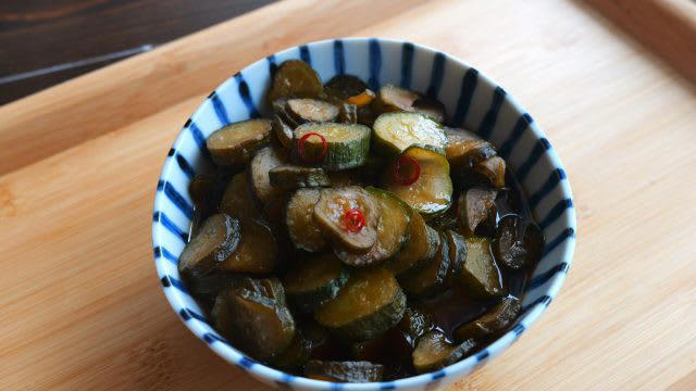 ご飯がすすむ！「きゅうりの佃煮」の作り方, 今日のレシピのポイント, 動画でご覧になりたい方はこちらから, YouTube「エプロン」簡単レシピを動画で紹介しています。, Instagram「エプロン」簡単レシピを写真で紹介しています。