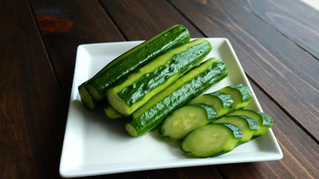 ご飯がすすむ！「きゅうりの佃煮」の作り方, 今日のレシピのポイント, 動画でご覧になりたい方はこちらから, YouTube「エプロン」簡単レシピを動画で紹介しています。, Instagram「エプロン」簡単レシピを写真で紹介しています。