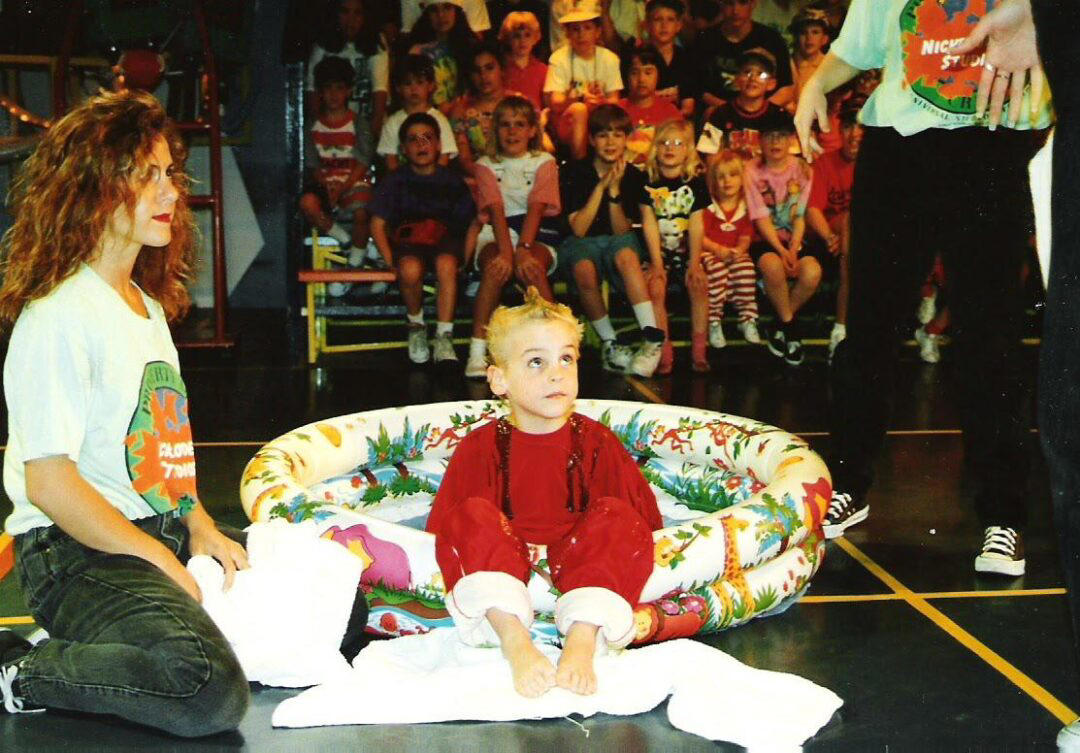28. ‘My Brother Getting Slimed at Universal Studios Florida in 1992’ 1. First Computer Lesson on an Apple II, 2. An 18-Year-Old Penelope Cruz, 3. Talk About Beach ‘Fit Goals, 4. A Young Marisa Tomei in ‘My Cousin Vinny’, 5. Ronald Reagan Shares a Laugh With Incoming US President Bill Clinton in Washington D.C., 6. A Young Matthew McConaughey on the Set of ‘Dazed and Confused’, 7. ‘My Dad as a High School Student in 1992’, 8. A Young Jack Black Serving Serious Blue Steel, 9. ‘My Dad and Me, Circa 1992’, 10. Tie Dye and Mullets: Just Your Average ’90s Family Portrait, 11. Seattle Rock Band Soundgarden Pictured in California, 12. Behind the Scenes of ‘The Last of the Mohicans’, 13. ’90s House Parties Were Truly Unmatched, 14. A Striking (and Eerie) Self-Portrait at the Foot of the Twin Towers, 15. ‘Skate Crew From High School, 1992’, 16. Iman & David Bowie on Their Wedding Day in Italy, June 6, 1992, 17. People Play Volleyball in Front of a Buddha Statue in Afghanistan, 18. A Young Chris Cornell Performs on Stage in His Signature Plaid, 19. Jodie Foster and Anthony Hopkins Hold Up Their Oscars After Winning Best Actor and Actress for ‘The Silence of the Lambs’, 20. Cher Turning Heads in a Red Sequin Gown at an Awards Show, 21. A Young Winona Ryder During the Filming of ‘Dracula’, 22. The Epic Cast of Saturday Night Live in 1992, 23. ‘The 1992 USA Men’s Olympic Basketball Team, aka the Dream Team’, 24. Kris Kristofferson Comforts Sinéad O’Connor After She Gets Booed on Stage During a Bob Dylan Tribute Concert, 25. Nirvana Pictured in Spain During the Height of the Grunge Era, 26. An Interior Shot of the Mall of America When it First Opened in Bloomington, Minnesota, August 1992, 27. Christian Bale Pictured at His 18th Birthday Party, 28. ‘My Brother Getting Slimed at Universal Studios Florida in 1992’, 29. Alanis Morissette Pictured Doing Shots With Santa, 30. Bruce Campbell Poses With His Many Stunt Doubles on the Set of ‘Army of Darkness’, 31. Michael Jordan Rocks a Matching Set at the ’92 Olympics in Spain