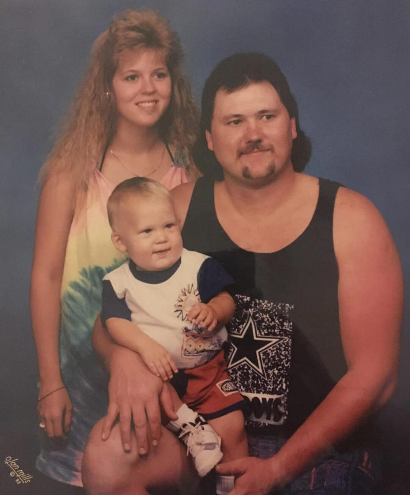 10. Tie Dye and Mullets: Just Your Average ’90s Family Portrait 1. First Computer Lesson on an Apple II, 2. An 18-Year-Old Penelope Cruz, 3. Talk About Beach ‘Fit Goals, 4. A Young Marisa Tomei in ‘My Cousin Vinny’, 5. Ronald Reagan Shares a Laugh With Incoming US President Bill Clinton in Washington D.C., 6. A Young Matthew McConaughey on the Set of ‘Dazed and Confused’, 7. ‘My Dad as a High School Student in 1992’, 8. A Young Jack Black Serving Serious Blue Steel, 9. ‘My Dad and Me, Circa 1992’, 10. Tie Dye and Mullets: Just Your Average ’90s Family Portrait, 11. Seattle Rock Band Soundgarden Pictured in California, 12. Behind the Scenes of ‘The Last of the Mohicans’, 13. ’90s House Parties Were Truly Unmatched, 14. A Striking (and Eerie) Self-Portrait at the Foot of the Twin Towers, 15. ‘Skate Crew From High School, 1992’, 16. Iman & David Bowie on Their Wedding Day in Italy, June 6, 1992, 17. People Play Volleyball in Front of a Buddha Statue in Afghanistan, 18. A Young Chris Cornell Performs on Stage in His Signature Plaid, 19. Jodie Foster and Anthony Hopkins Hold Up Their Oscars After Winning Best Actor and Actress for ‘The Silence of the Lambs’, 20. Cher Turning Heads in a Red Sequin Gown at an Awards Show, 21. A Young Winona Ryder During the Filming of ‘Dracula’, 22. The Epic Cast of Saturday Night Live in 1992, 23. ‘The 1992 USA Men’s Olympic Basketball Team, aka the Dream Team’, 24. Kris Kristofferson Comforts Sinéad O’Connor After She Gets Booed on Stage During a Bob Dylan Tribute Concert, 25. Nirvana Pictured in Spain During the Height of the Grunge Era, 26. An Interior Shot of the Mall of America When it First Opened in Bloomington, Minnesota, August 1992, 27. Christian Bale Pictured at His 18th Birthday Party, 28. ‘My Brother Getting Slimed at Universal Studios Florida in 1992’, 29. Alanis Morissette Pictured Doing Shots With Santa, 30. Bruce Campbell Poses With His Many Stunt Doubles on the Set of ‘Army of Darkness’, 31. Michael Jordan Rocks a Matching Set at the ’92 Olympics in Spain