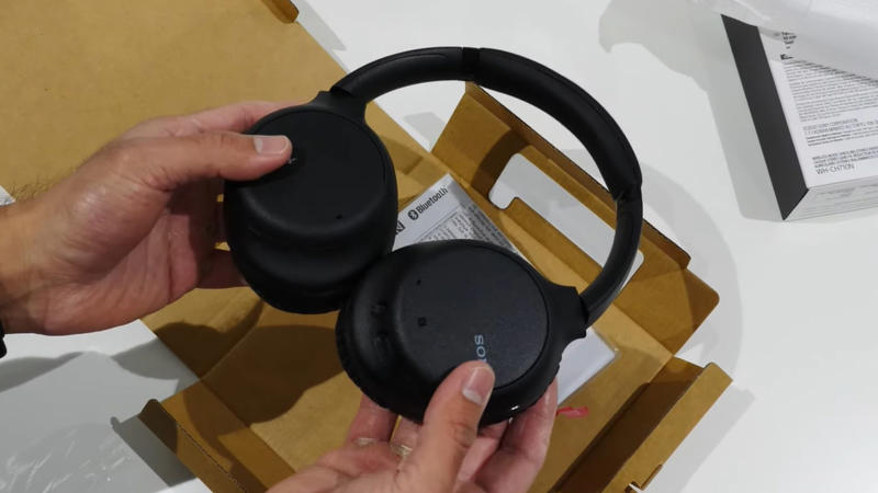 1. Sony MDR-XB400, 2. Sony MDR-V150, 3. Sony DR-BT21G, 4. Sony MDR-E9LP, 5. Sony MDR-ZX100, 6. Sony DR-BTN200, 7. Sony MDR-AS200, 8. Sony MDR-ZX110NC, 9. Sony WF-SP700N, 10. Sony MDR-V55, 1. Sony WH-1000XM5, 2. Sony WH-1000XM4, 3. Sony WH-1000XM3, 4. Sony WH-CH720N, 5. Sony WH-CH710N, 6. Sony MDR-7506, 7. Sony MDR-CD900ST, 8. Sony WF-1000XM5, 9. Sony WF-1000XM4, 10. Sony LinkBuds S