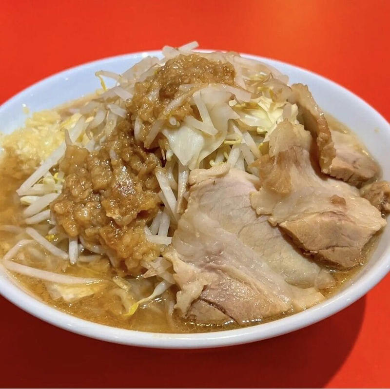 女性YouTuberが二郎系ラーメンを大食い, パンとラーメンが融合, 持ち帰って店外で気軽に楽しむ, Z世代の安全志向に応えるために, Z世代の心情を汲んだビジネスも可能