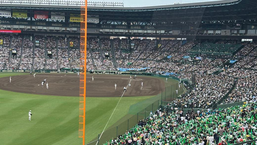なぜ沖縄県民は甲子園に熱狂するのか？, 1999年、祖父が涙した沖縄尚学の初優勝, 沖縄県勢の吹奏楽応援ソング, “カチャーシー”で喜びを分かち合う沖縄県民