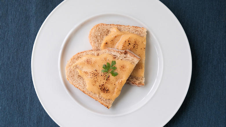 Beef Jelly Sandwich, Emergency Sandwich, Banana Sandwich, Makeshift Sandwiches, Elvis Sandwich, Frosted Sandwich Loaf, Welsh Rarebit, Oyster Club Sandwich, Braunschweiger, Peanut Butter And Mayonnaise Sandwich, Broiled Soup Sandwiches, Mock Ham Salad Sandwich, Egg And Sardine Sandwich, Potted Meat Sandwich, Cold Meatloaf Sandwich, Beef Tongue Sandwich