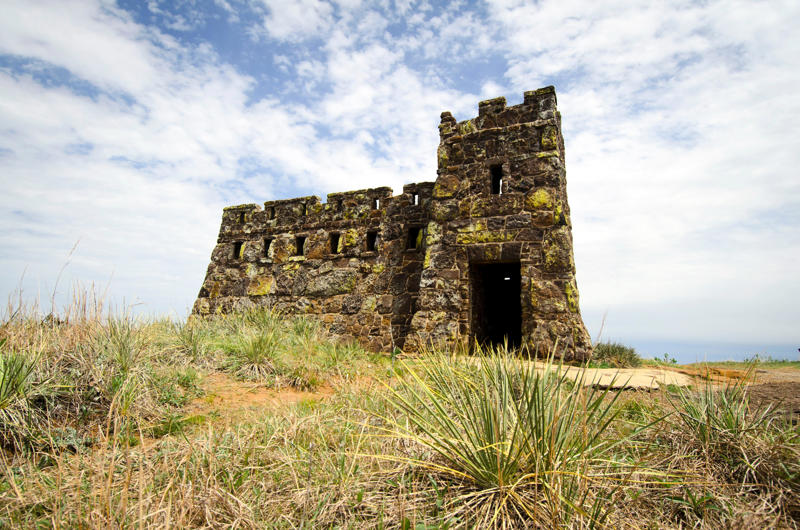 Attractions include plains, waterfalls, rock formations, Konza Prairie, Mushroom Rock State Park and Rock City Park, Coronado Heights, Pillsbury Crossing Wildlife Area, Maxwell Wildlife Refuge, Alcove Springs, Four-State Lookout, Gyp Hills Scenic Drive and Gypsum Hills Scenic Byway