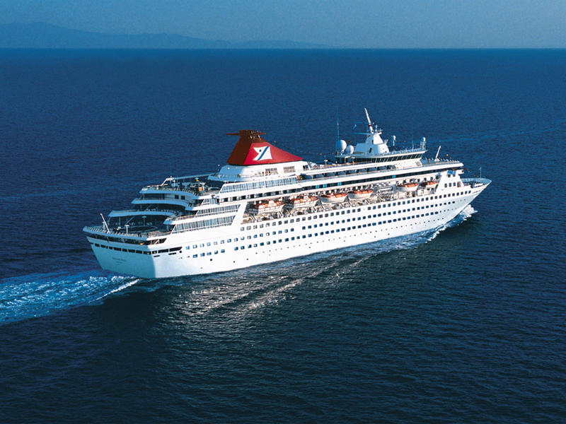 1. Sea Cloud (launched in: 1931), 2. Callisto (launched in: 1963), 3. Balmoral (launched in: 1988), 4. Aurora (launched in: 2000), 5. Queen Mary 2 (2003)