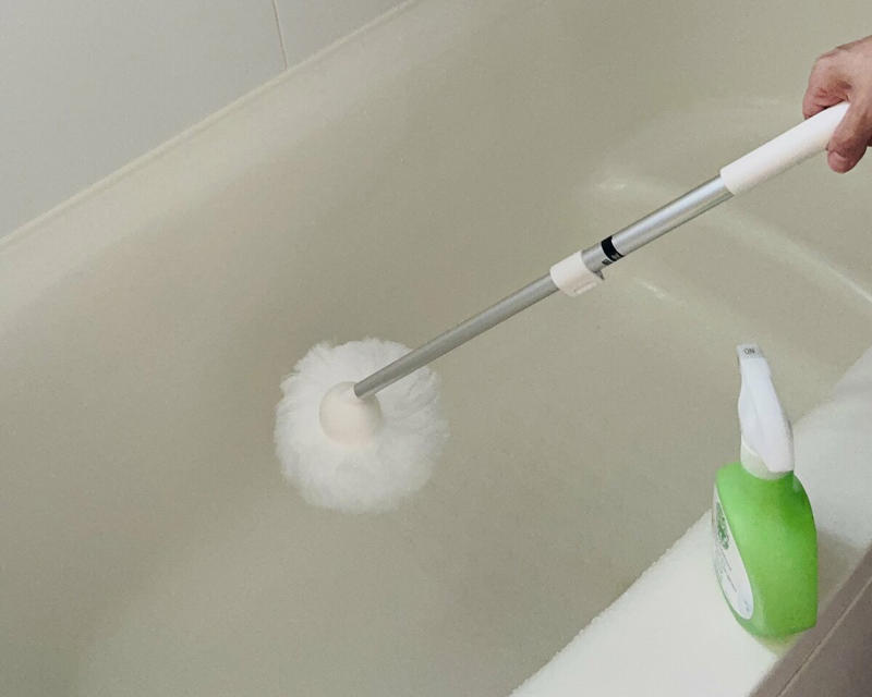 少しずつ買い集め、ずっと使い続ける「サタルニアのお皿」, 掃除がラクになる。手放せない「お風呂ブラシ」, 色々試して戻ってきた「柳宗理のカトラリー」, 何度もリピ買いした、キッチンの「保存容器」, つけおきで丸ごとキレイ。お風呂洗浄剤はこれで決まり