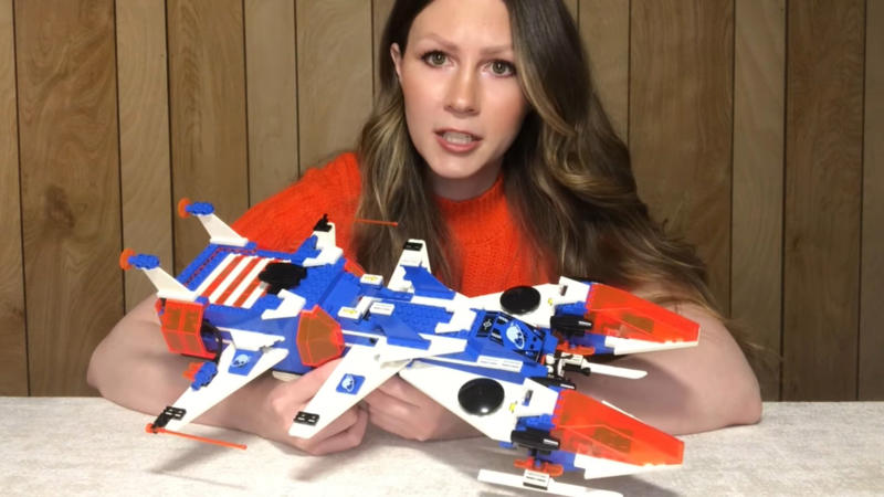 1. Black Seas Barracuda (6285), 2. Ice Planet Deep Freeze Defender (6973), 3. Launch Command Shuttle (6544), 4. Aquazone Neptune Discovery Lab (6195), 5. Ninja Fortress (6093), 6. Exploriens Explorien Starship (6982), 7. Space Police II Galactic Mediator (6984), 8. Royal Knight’s Castle (6090), 9. Rock Raiders Chrome Crusher (4970), 10. UFO Interstellar Starfighter (6979), 11. Adventurers' Temple Of Anubis (5978), 12. Western Fort Legoredo (6769), 13. Divers Shark Cage Cove (6555), 14. Time Cruisers Flying Time Vessel (6492), 15. Spyrius Blacktron Saucer Centurion (6939), 16. Adventurers Jungle River Expedition (5986), 17. Ninja Samurai Stronghold (6083), 18. Aquazone Stingray Stormer (6198), 19. Technic Super Car (8880), 20. Model Team Highway Rig (5580)