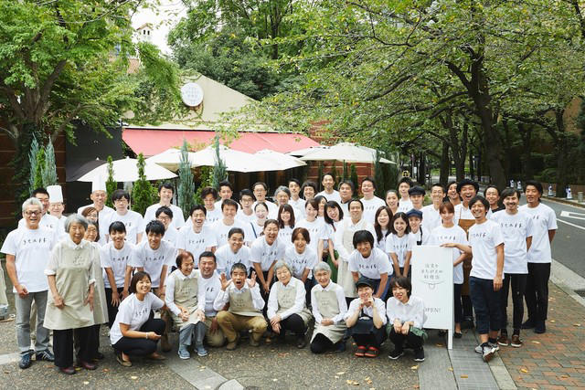 「世界アルツハイマーデー」に全国一斉開催, ハンバーグではなく餃子が出てきた。でもみんな楽しそうだった, たとえ何歳になっても、認知症になっても自分らしく, 認知症の「に」の字も出さずにプロジェクトを立ち上げた, 「まちがえる」ことが目的ではない。福祉プロジェクトではない, いちばん大切なのはコミュニケーション, 「ま、いっか」と「寛容」は違う, 2026年秋、映画『注文をまちがえる料理店』が公開予定