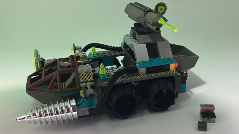 1. Black Seas Barracuda (6285), 2. Ice Planet Deep Freeze Defender (6973), 3. Launch Command Shuttle (6544), 4. Aquazone Neptune Discovery Lab (6195), 5. Ninja Fortress (6093), 6. Exploriens Explorien Starship (6982), 7. Space Police II Galactic Mediator (6984), 8. Royal Knight’s Castle (6090), 9. Rock Raiders Chrome Crusher (4970), 10. UFO Interstellar Starfighter (6979), 11. Adventurers' Temple Of Anubis (5978), 12. Western Fort Legoredo (6769), 13. Divers Shark Cage Cove (6555), 14. Time Cruisers Flying Time Vessel (6492), 15. Spyrius Blacktron Saucer Centurion (6939), 16. Adventurers Jungle River Expedition (5986), 17. Ninja Samurai Stronghold (6083), 18. Aquazone Stingray Stormer (6198), 19. Technic Super Car (8880), 20. Model Team Highway Rig (5580)