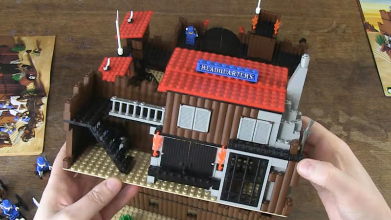 1. Black Seas Barracuda (6285), 2. Ice Planet Deep Freeze Defender (6973), 3. Launch Command Shuttle (6544), 4. Aquazone Neptune Discovery Lab (6195), 5. Ninja Fortress (6093), 6. Exploriens Explorien Starship (6982), 7. Space Police II Galactic Mediator (6984), 8. Royal Knight’s Castle (6090), 9. Rock Raiders Chrome Crusher (4970), 10. UFO Interstellar Starfighter (6979), 11. Adventurers' Temple Of Anubis (5978), 12. Western Fort Legoredo (6769), 13. Divers Shark Cage Cove (6555), 14. Time Cruisers Flying Time Vessel (6492), 15. Spyrius Blacktron Saucer Centurion (6939), 16. Adventurers Jungle River Expedition (5986), 17. Ninja Samurai Stronghold (6083), 18. Aquazone Stingray Stormer (6198), 19. Technic Super Car (8880), 20. Model Team Highway Rig (5580)