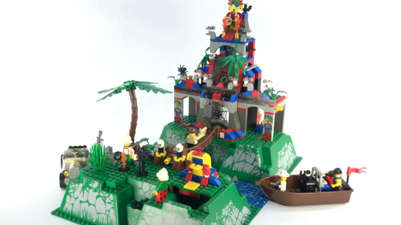 1. Black Seas Barracuda (6285), 2. Ice Planet Deep Freeze Defender (6973), 3. Launch Command Shuttle (6544), 4. Aquazone Neptune Discovery Lab (6195), 5. Ninja Fortress (6093), 6. Exploriens Explorien Starship (6982), 7. Space Police II Galactic Mediator (6984), 8. Royal Knight’s Castle (6090), 9. Rock Raiders Chrome Crusher (4970), 10. UFO Interstellar Starfighter (6979), 11. Adventurers' Temple Of Anubis (5978), 12. Western Fort Legoredo (6769), 13. Divers Shark Cage Cove (6555), 14. Time Cruisers Flying Time Vessel (6492), 15. Spyrius Blacktron Saucer Centurion (6939), 16. Adventurers Jungle River Expedition (5986), 17. Ninja Samurai Stronghold (6083), 18. Aquazone Stingray Stormer (6198), 19. Technic Super Car (8880), 20. Model Team Highway Rig (5580)