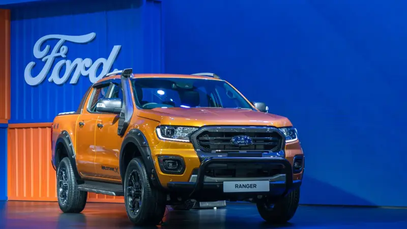 Ford recalls 83,000 vehicles over safety risks this March, Explorer headlights bend wrong way due to software glitch, Engine valve defect spans nine Ford and Lincoln models, Dynamic headlights improve visibility but can create glare, EGR valve issues may suddenly reduce vehicle power, Recall notifications mailed to owners starting March 16, Over-the-air updates simplify headlight software fixes, Popular Ford SUVs and trucks are affected by recalls, No accidents reported yet but risks remain significant, Early March recalls affect over 2 million additional vehicles, Federal regulators track all vehicle safety recalls closely