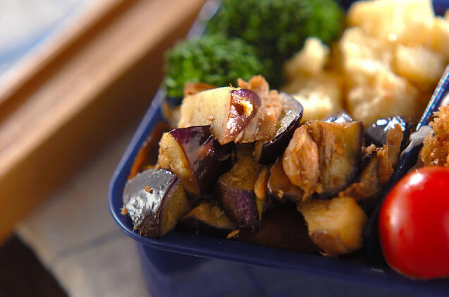・ 現地ではどのように食べられている？, ・簡単キーマカレー, ・プロ直伝のフムス, ・ブロッコリーとツナのホットサラダ, ・バジル風味のアボカドサーモンのカナッペ, ・ナスとツナのクミン炒め