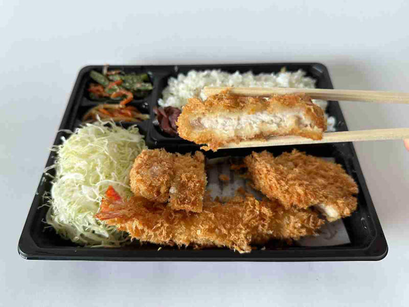 さぼてんのお弁当人気メニュー 第3位：さぼてん弁当, さぼてんのお弁当人気メニュー 第2位：ミックス弁当, さぼてんのお弁当人気メニュー 第1位：熟成三元麦豚上ロースかつ弁当, さぼてんのハーモニー弁当は人気のお惣菜が入ったお弁当！, さぼてんの特選やわらかヒレかつ弁当は女性スタッフに人気！, さぼてんのお弁当はデリバリー可能？, さぼてんのお弁当はテイクアウトの予約もできるってホント？, さぼてんのお弁当は期間限定メニューもあるの？