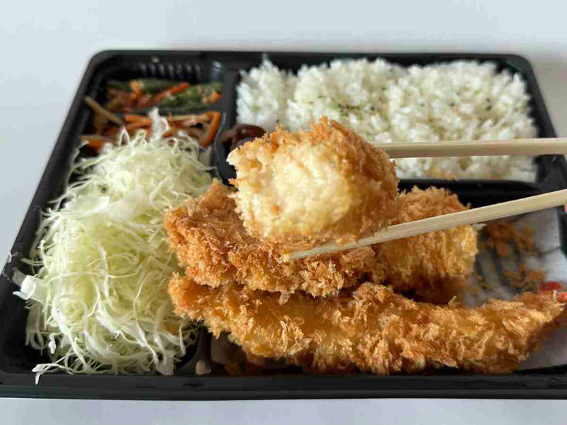 さぼてんのお弁当人気メニュー 第3位：さぼてん弁当, さぼてんのお弁当人気メニュー 第2位：ミックス弁当, さぼてんのお弁当人気メニュー 第1位：熟成三元麦豚上ロースかつ弁当, さぼてんのハーモニー弁当は人気のお惣菜が入ったお弁当！, さぼてんの特選やわらかヒレかつ弁当は女性スタッフに人気！, さぼてんのお弁当はデリバリー可能？, さぼてんのお弁当はテイクアウトの予約もできるってホント？, さぼてんのお弁当は期間限定メニューもあるの？