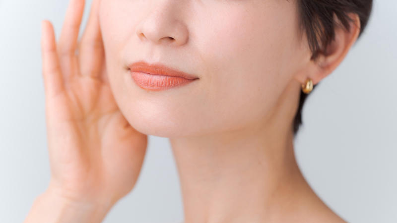 そもそも糖化とはどういう現象？わかりやすく解説, 糖化が引き起こす症状　美容・健康への影響, 糖化の主な原因と老化を加速させる生活習慣, 糖化を防ぐ！アンチエイジングに効果的な食べ物・飲み物, 糖化を改善し、若々しさを保つ生活習慣とは？, 糖化の進行度をチェック！老化リスクを診断する方法, 毎日の習慣で糖化を防ぎ、年齢に負けない肌と体へ