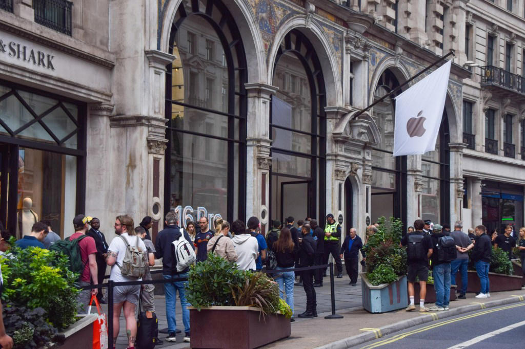 Apple rumoured to release new flip iPhone with ‘radical’ design