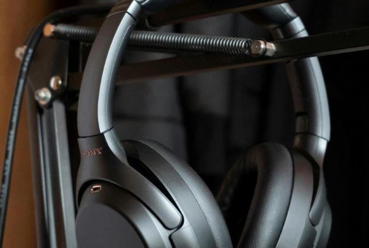 Noise-Canceling Headphones Neck Pillow That Supports Proper Posture, Noise-Canceling Headphones, Compression Socks For Circulation, Portable Charger With Fast-Charge Capability, Lightweight Travel Blanket, Refillable Water Bottle With Filter, Travel Slippers With Rubber Soles, Travel Steamers That Take Up Half Your Bag, Heavy DSLR Cameras For Casual Trips, Multiple Pairs Of Shoes, Full-Sized Toiletry Kits, Hardcover Books Or Travel Guides, Bulky Travel Neck Fans, Money Belts