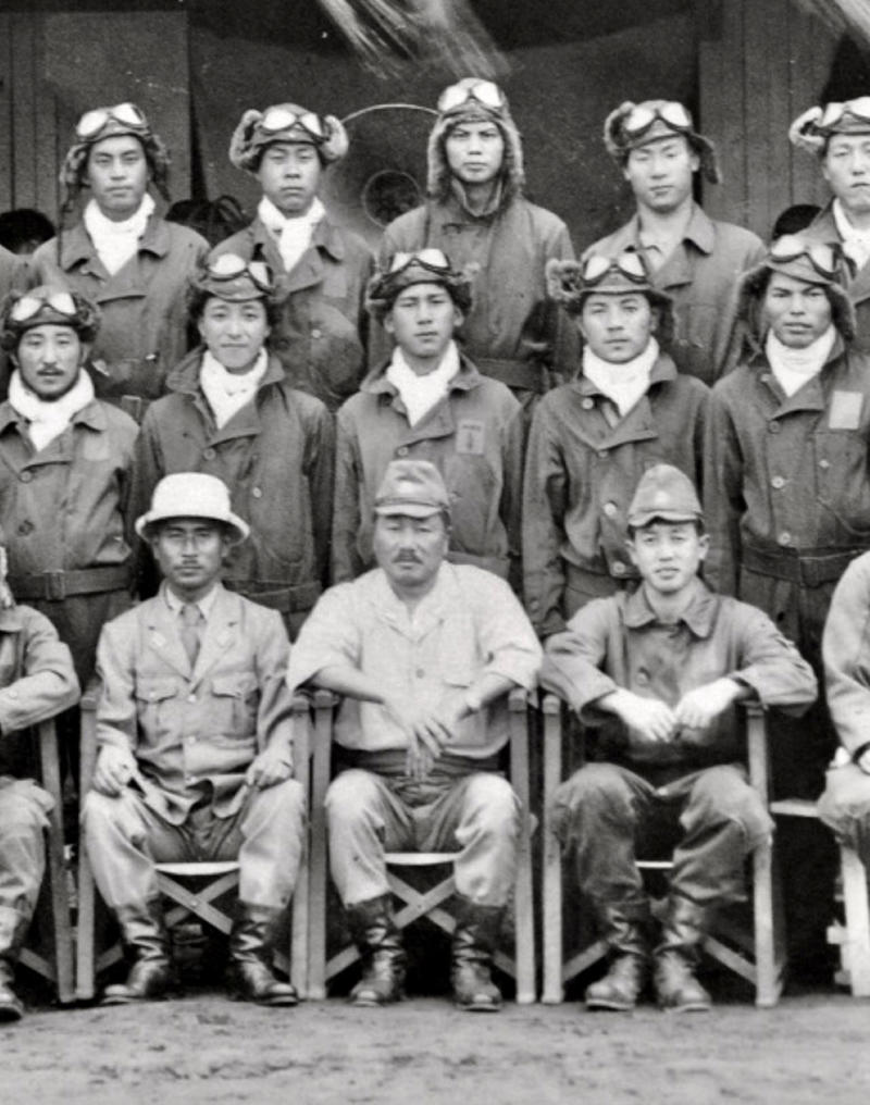 ポツダム宣言受諾までの道のり, 終戦してもなお続く戦争状態, 「特攻」ではなく「生きて戦う」ことを第一に, 「徹底抗戦」の意も空しく, 大西中将が死に際に託した「一言」, 抗戦断念に舵を切るも…, 「空を飛んだら、もう命は惜しくない」, 三〇二空叛乱事件の収束, 厚木飛行場に残された機の片付け, 土をかぶされ“消えた”厚木基地の飛行機
