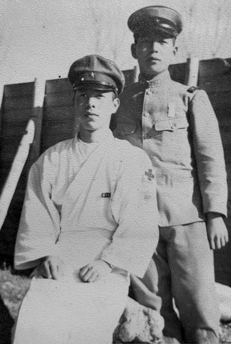 ポツダム宣言受諾までの道のり, 終戦してもなお続く戦争状態, 「特攻」ではなく「生きて戦う」ことを第一に, 「徹底抗戦」の意も空しく, 大西中将が死に際に託した「一言」, 抗戦断念に舵を切るも…, 「空を飛んだら、もう命は惜しくない」, 三〇二空叛乱事件の収束, 厚木飛行場に残された機の片付け, 土をかぶされ“消えた”厚木基地の飛行機