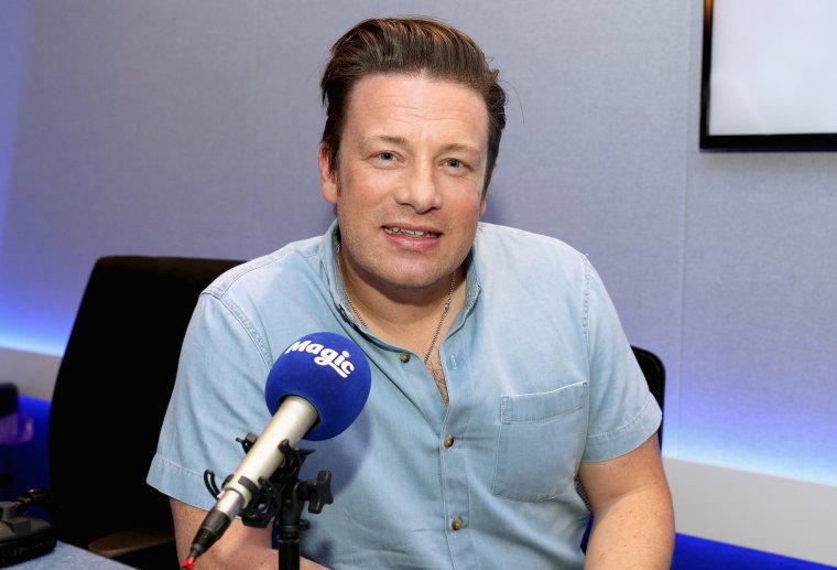 Jamie Oliver: 7-11 portions of fruit and vegetables? Jamie Oliver: 7-11 portions of fruit and vegetables?, Upping fruit and vegetable intake, Vegetable burgers and air fried sweet potato fries, Increasing to 10 plants a day, Making good nutrition a luxury?, Top 5 tips for upping fruit and veg intake