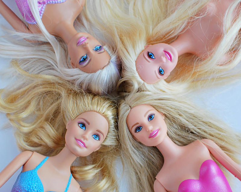 Barbie Cabbage Patch Kids, Beanie Babies, My Little Pony, Tinker Toys, Hot Wheels, Barbie Dream House, Munchkin, Tamagotchi, The toys that keep on giving