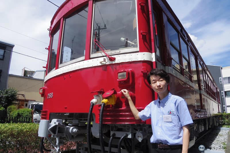 1. 湘南電気鉄道出身の草分け的名車, 2. Nゲージ鉄道模型としての230形は, 3. なぜ新宿区の鉄道模型メーカー本社に元京急車両が？, 4. 京急ミュージアムと並ぶもう一つの保存車、一般公開はある？
