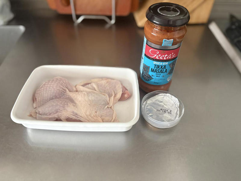 スパイスとソースの2層式がポイント, 肉さえあれできちゃう, 20分で完成したとは思えないおいしさ, レトルトには戻れないかも