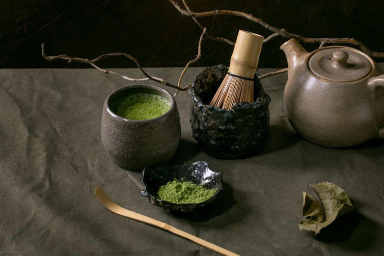 World’s fairs serve as a stage, Initial skepticism, Embracing the ceremony, Matcha minus chanoyu