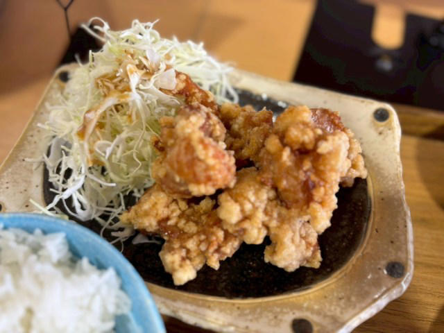 ・ハヤシライスが熱い街　山県市, ・レストラン「山県ごはん」で岐阜グルメ三昧, ・岐阜名産しいたけ入り！ ハヤシライスの深い味わい, ・とろーり卵が贅沢なオムハヤシ, ・清流美どりの唐揚げは想像以上のインパクト, ・関牛乳ソフトで〆る岐阜グルメ旅, ・旅をより楽しむなら岐阜グルメ！, ・今回訪れた店舗の詳細