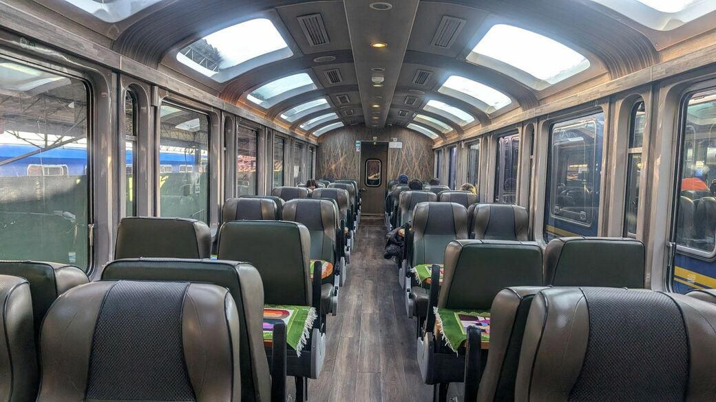 スイッチバックの連続でゆっくり進む列車, 心地よいホスピタリティー, 帰りはバスと「インカレール」のルートで, 絶景を楽しめた2時間ほどのバスの旅, AIより「自分の好奇心」頼み