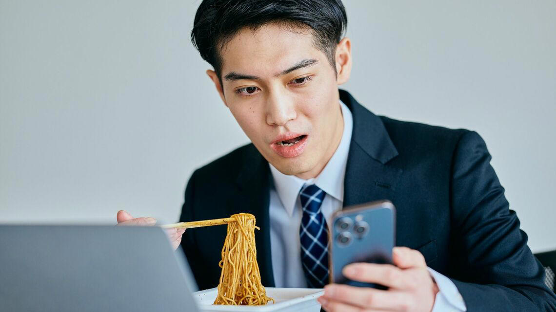 結婚とお金の深い関係, 「お金がなければ恋愛さえもできない」, 結婚と出産の意識のインフレ, 個人の力だけではどうにもならない問題, 親の経済状況が子の結婚にまでなぜ影響を及ぼすか