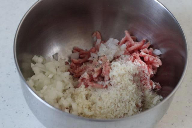 秋の和弁当！「れんこんの肉詰め」「ピーマンの卵そぼろ和え」2品弁当, 1品目 れんこんの肉詰め 照り焼き味, 2品目 ピーマンの卵そぼろ和え, 「心が楽になる2品弁当」のルール