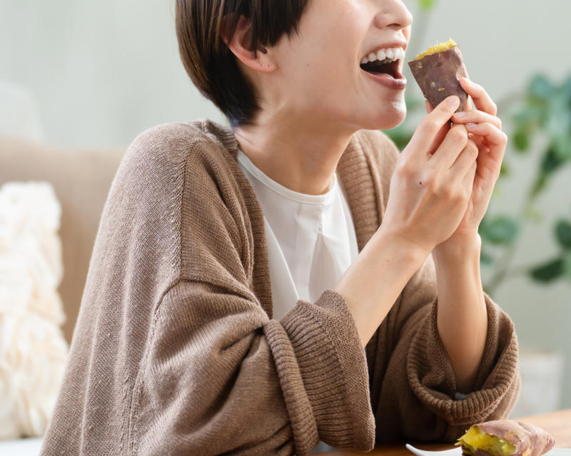 おいしいだけじゃない！　さつまいもの栄養素, さつまいもの「太らない食べ方」とは？, 超簡単＆作り置きOK！　ふかしいもの作り方3選, まとめて作ったふかしいもの保管方法・賞味期限は？, ふかしいものダイエットレシピで栄養をプラス！, 食べ過ぎ＆栄養バランスには注意して！