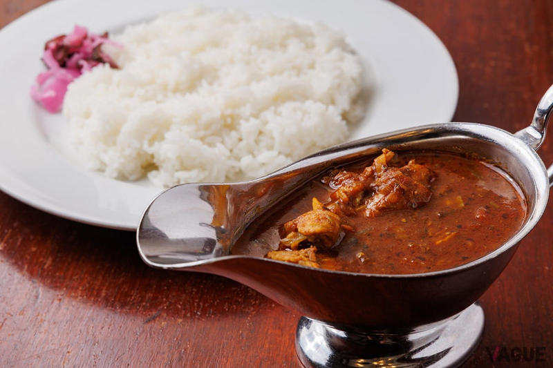 海外由来じゃない。実は家庭料理から生まれたロールキャベツ, アカシアを代表する料理といえばもちろん「ロールキャベツシチュー」, ロールキャベツだけじゃない、これもアカシアのこだわり満載「極辛カレーライス」, たっぷりの自家製醤油ダレ！「豚ロースのオイル焼きとロールキャベツシチュー」